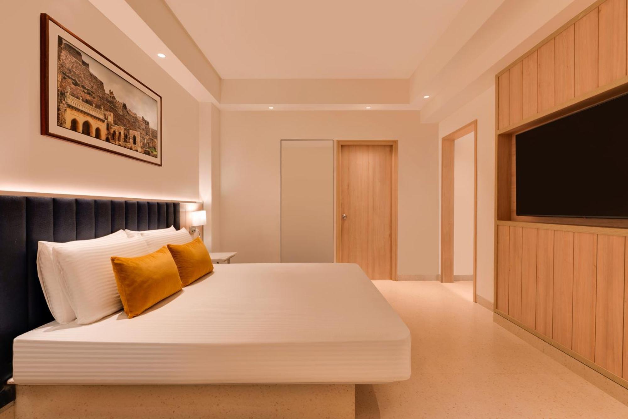 Lemon Tree Premier Hitec City Hyderabad Exterior photo