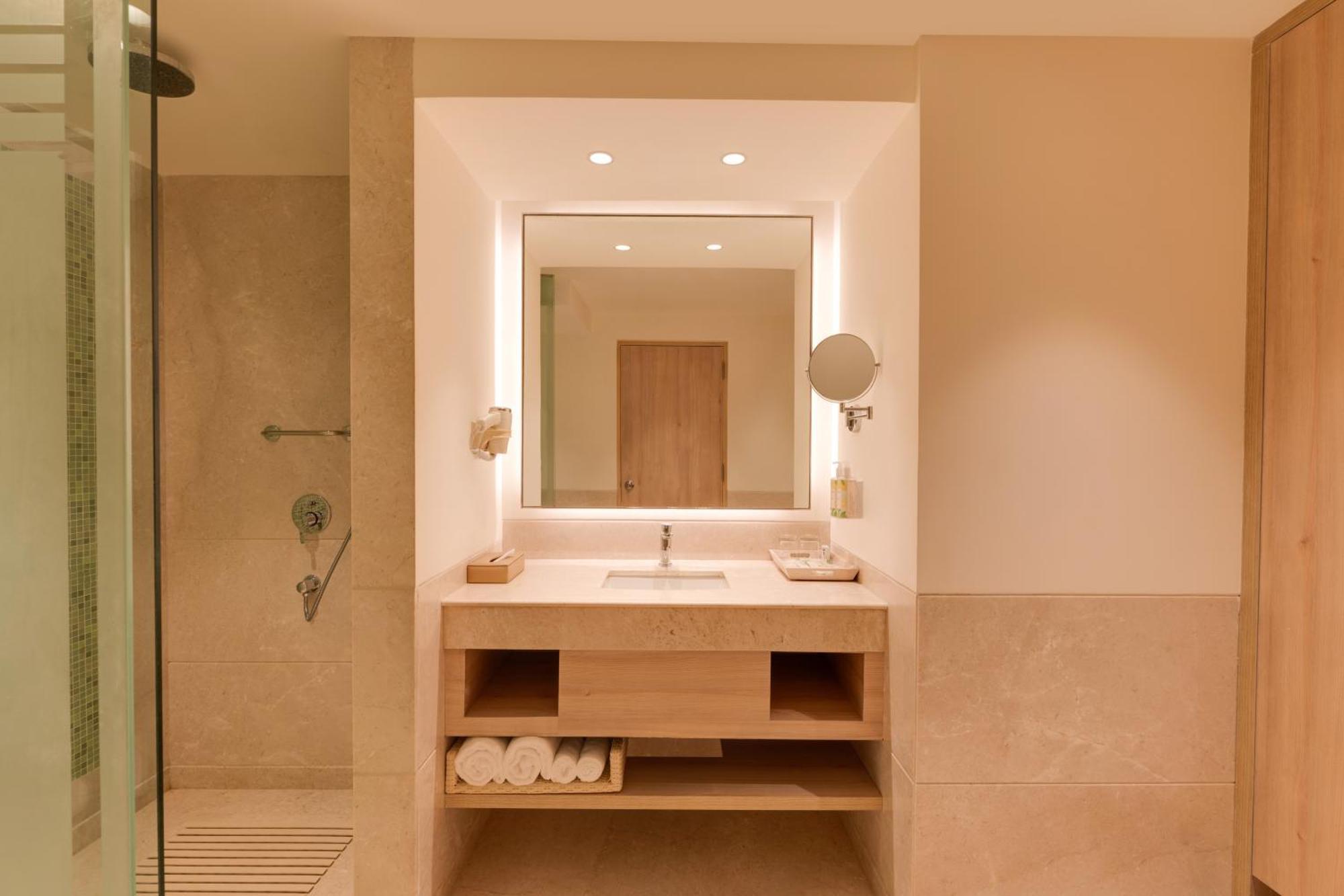 Lemon Tree Premier Hitec City Hyderabad Exterior photo
