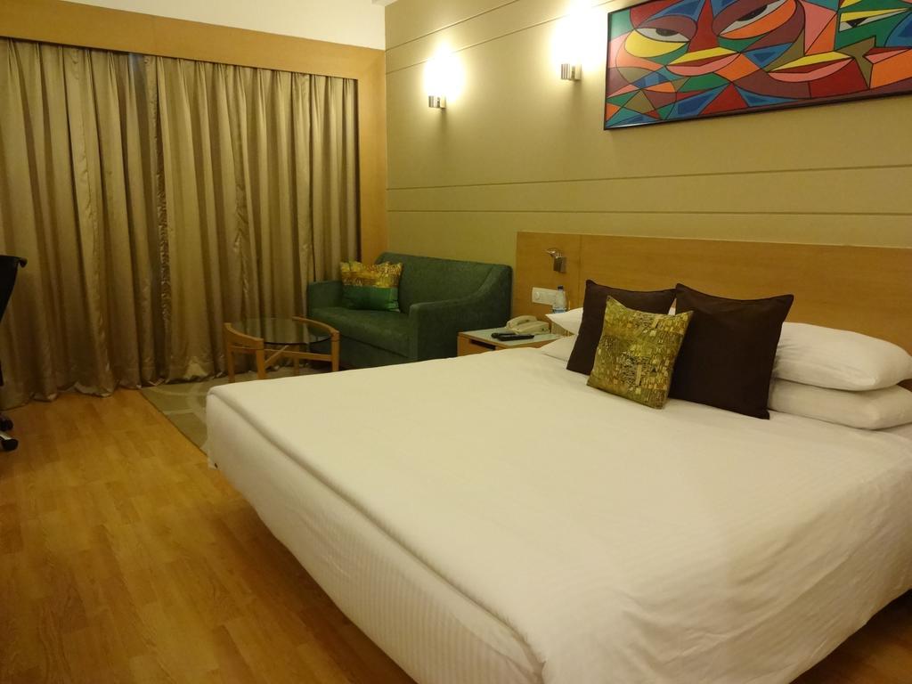 Lemon Tree Premier Hitec City Hyderabad Exterior photo